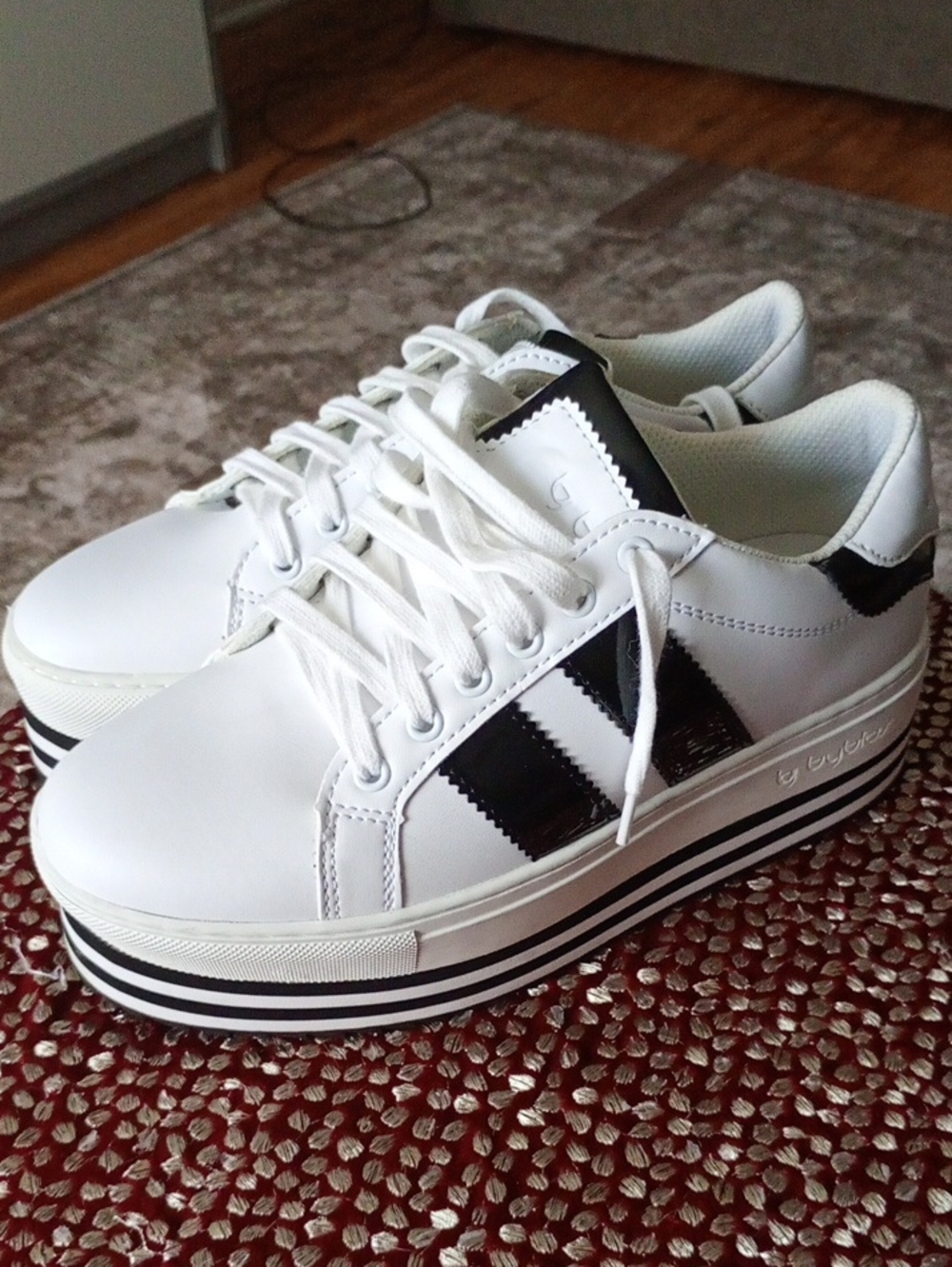 Byblos White Sneakers with Black Stripe Accents